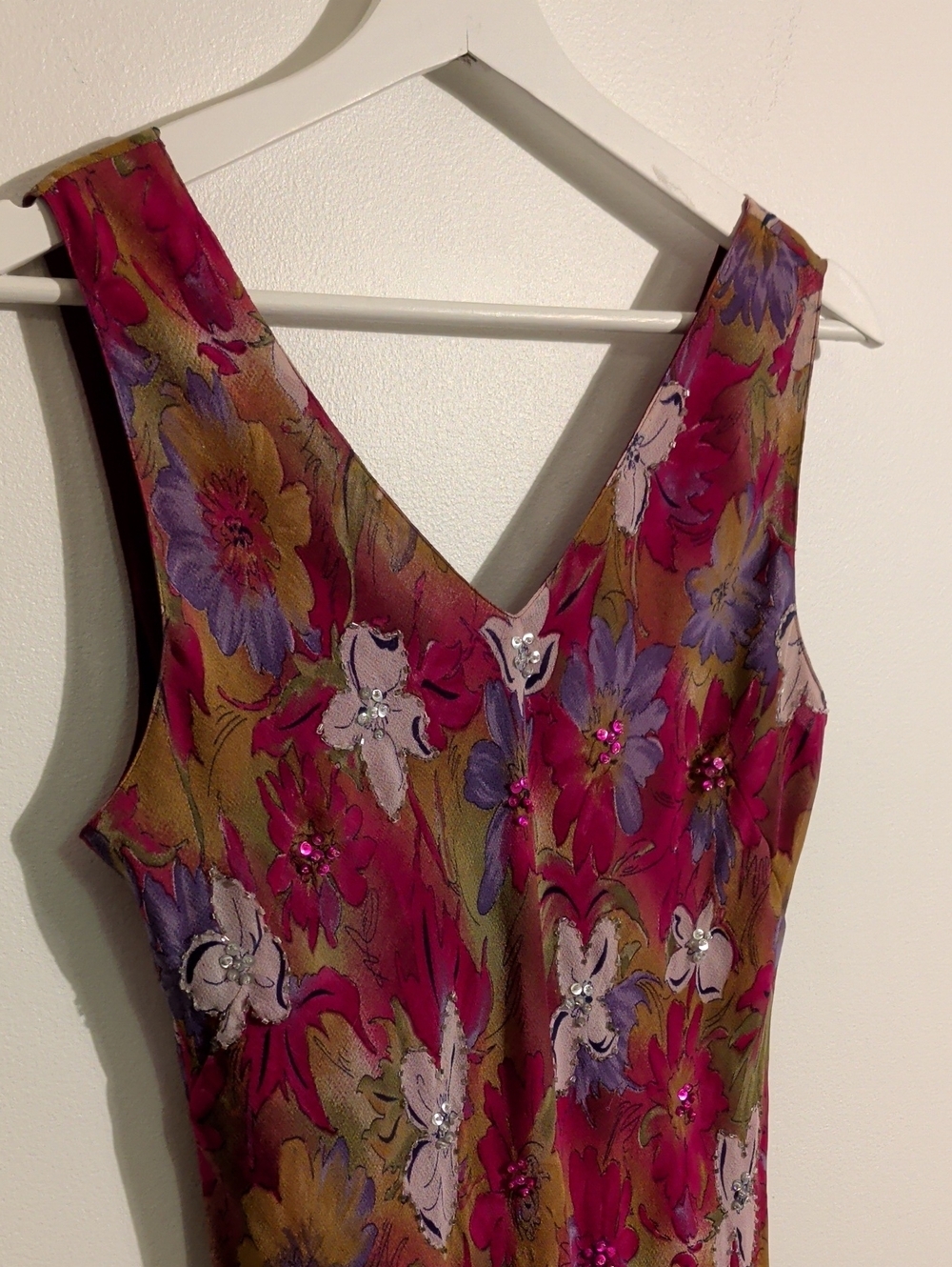 Floral Ruffled V-Neck Midi Dress in Fuchsia - Picture 5 of 11